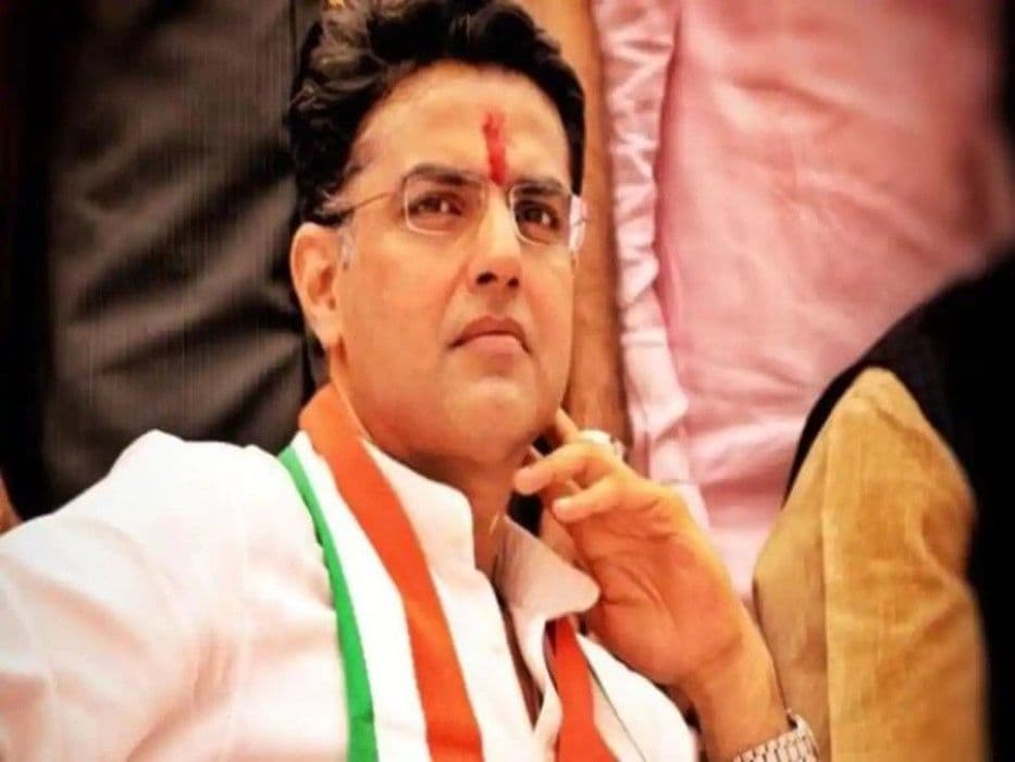 राजस्थानः कांग्रेस की रणनीति बदल रही है, सचिन पायलट क्यों दिखने लगे होर्डिंग में?